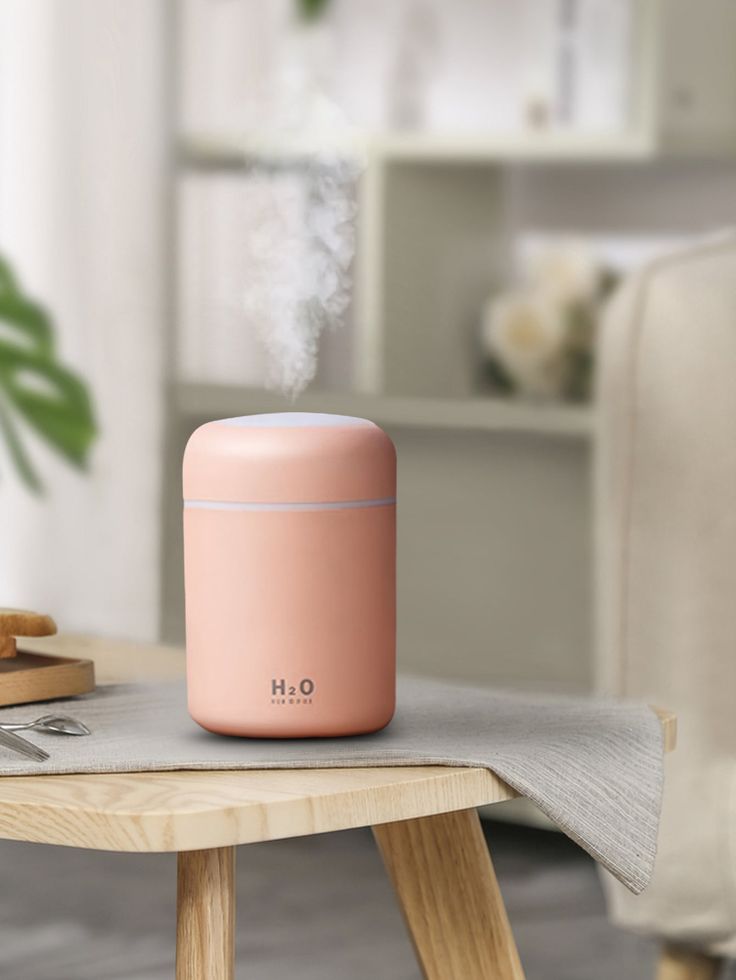 H2O Portable USB Humidifier – Ultrasonic Cool Mist with LED Light & Essential Oil Compatibility